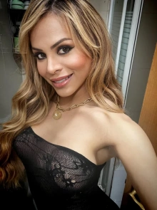 Deseotransexual es una de las escorts en Tetuán con mejores reseñas