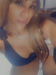 Citas exclusivas con escorts de lujo como Yanie 