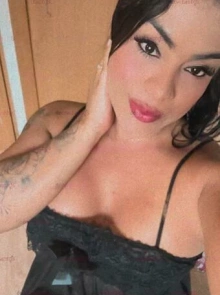 Consulta la disponibilidad de Andrea, una de las modelos más deseadas