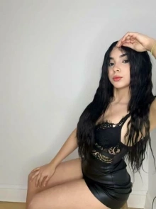 Citas exclusivas con escorts de lujo como Cristal latina