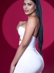 Disfruta de una cita con KARINA, escort en Sants-Montjuïc verificada