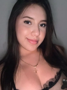 Nikol, chica de compañía de lujo con fotos de estudio reales