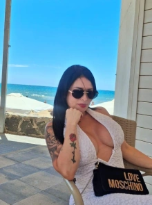 Sammy, máxima profesionalidad como acompañante Madura
