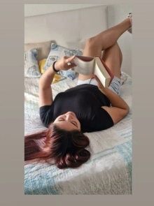 Perfil de Latina jovencita, una de las damas de compañía destacadas