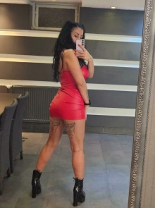 Alexa ❤️ se une al listado de acompañantes de lujo esta semana