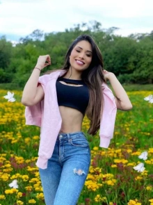 Niki es la chica ideal para tu próxima cita