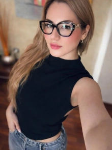 ¿Buscas discreción? Las fiesteras  es tu chica de compañía de confianza