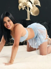 Consulta la disponibilidad de Samantha, una de las modelos más deseadas