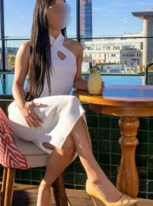 Consulta la disponibilidad de Nathalia, una de las modelos más deseadas