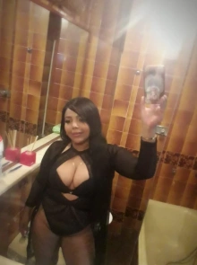 Perfil de Ady, destacada en el listado de modelos de presencia imponente