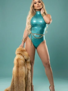 Jade, perfil verificado dentro de nuestro directorio de damas