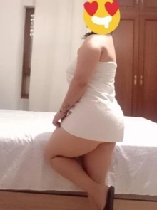 Perfil de Betty, destacada en el listado de modelos de presencia imponente