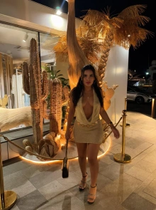 Salomé, una escort de lujo en Ibiza espectacular