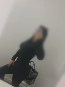 Susana es una chica de compañía Madura de total confianza