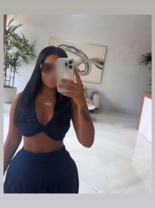 Experiencia de lujo con Karola, acompañante independiente