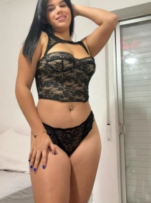 Cita exclusiva con Emilly, una de las escorts top de nuestro directorio