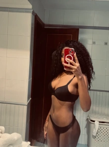 Sarahnahomi, Escort en Barcelona 613906820