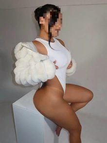 Salome, una de las damas de compañía más solicitadas del momento