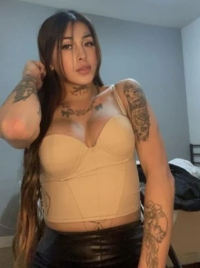 Karen, escort en Puente de Vallecas independiente con fotos actualizadas