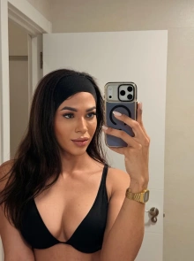 Consulta la disponibilidad de Maria sophia, una de las modelos más deseadas