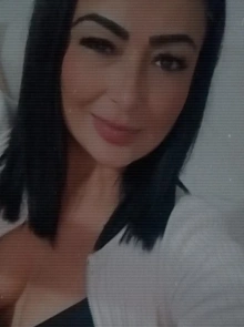 Tania presenta su book de fotos reales de chica de alto standing