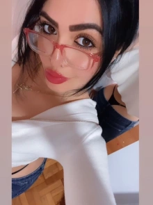 Reserva con Dora, una escort grandes-mamas en Sevilla con perfil activo