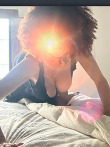 Lola, perfil premium dentro de las escorts Madura en Málaga