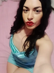 Lola ofrece servicios de compañía profesional con total confianza