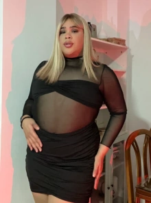 Sabrina plata es una modelo exclusiva con perfil verificado