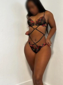 Valery, elegancia y discreción en el catálogo de damas de compañía