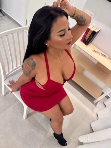 Disfruta de una cita con Danna, escort en Nervión verificada