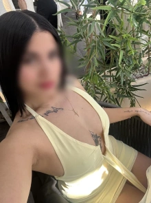 Disfruta de una cita con Stefania, escort en Nervión verificada