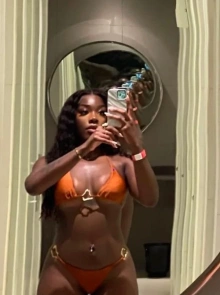 Sara, una experiencia única con escorts VIP