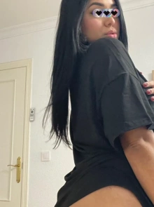 Ela montiel, una experiencia única con escorts VIP