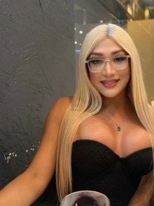 Topacio es escort de lujo con atención exclusiva