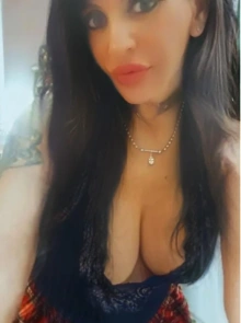 Descubre a Sara, una de las acompañantes Madura mejor valoradas