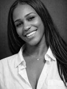 Coral es una chica de compañía Madura de total confianza