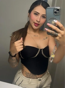 Anthonella, elegancia y discreción en el catálogo de damas de compañía