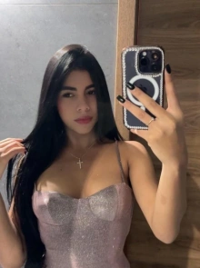 Disfruta de una cita con Hilaryn, escort en Atocha verificada