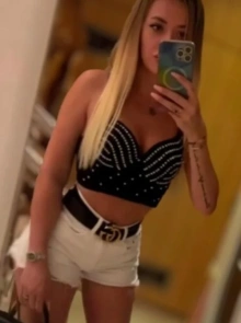 ALISSON, chica de compañía de lujo con fotos de estudio reales