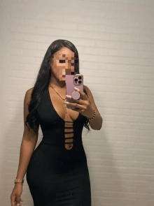 Alejandra, una acompañante elegante y discreta