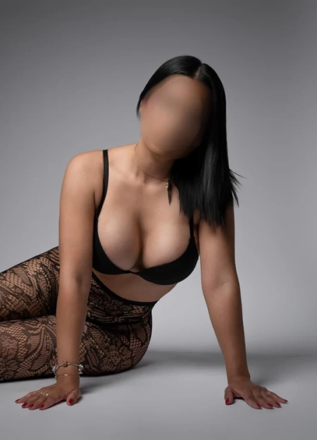 Estefania, Escort en Barcelona 680381349