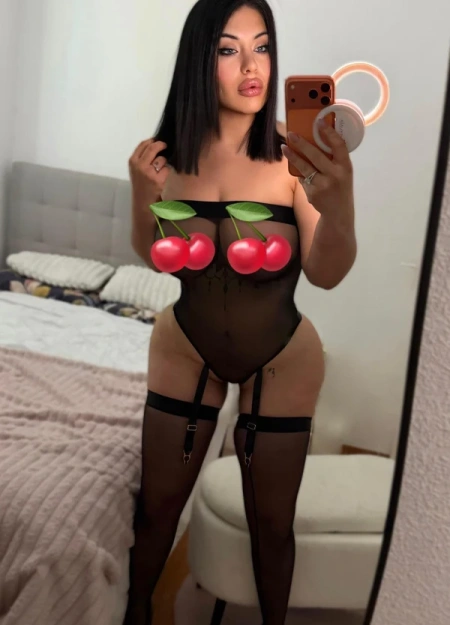 Luciana, una de las mejores chicas grandes-mamas en Madrid con fotos reales
