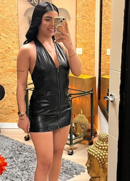 Daniela, chica de compañía de lujo con fotos de estudio reales