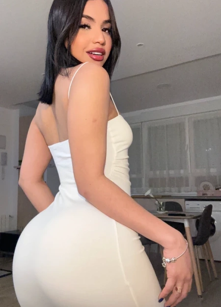Bella, Escort en Barcelona 680381349