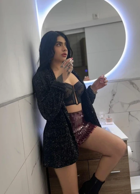 Macarena, Escort en Madrid 654660979