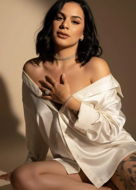 Cita exclusiva con Natasha, una de las escorts top de nuestro directorio