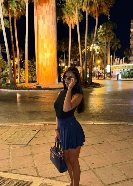 TANIA, Escort en Marbella 664663331