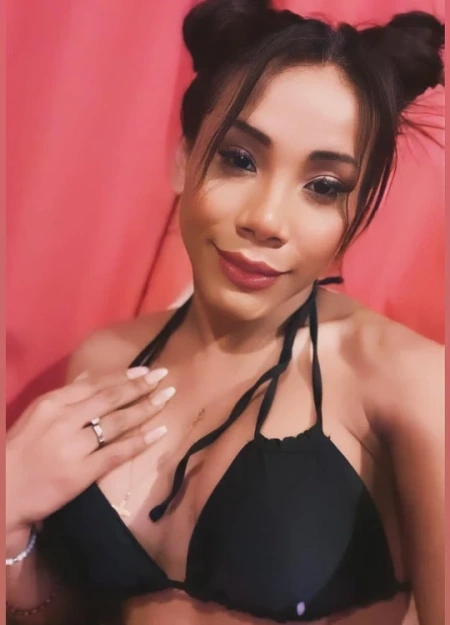 Abril, Travesti en Barcelona 600695511