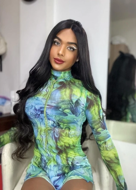 Valentina, Travesti en Sevilla 611357730